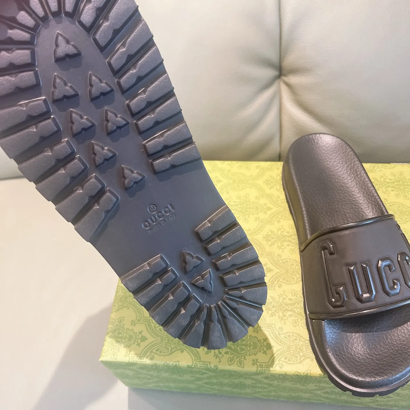 Men's Men's Shoes 130🐮🐮Gucci Gucci Slippers Gucci 2024 latest beach sandals slippers Original molding double G LOGO Original molding consistent Outsole: Men's Men's Shoes u double-layer outsole Size: 35-46